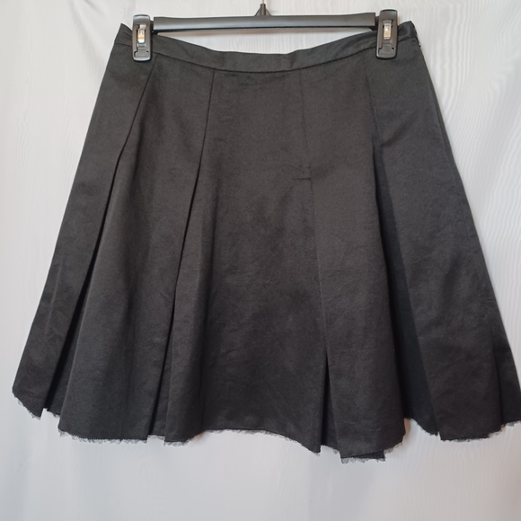 DKNYC Black Pleated Skirt With lace Hem. Size 10. - Picture 1 of 11